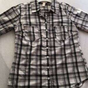 Cropped sleeve plaid shirt